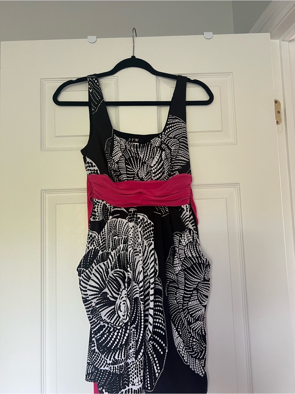 Black & Hot Pink Patterned Women's tunic top